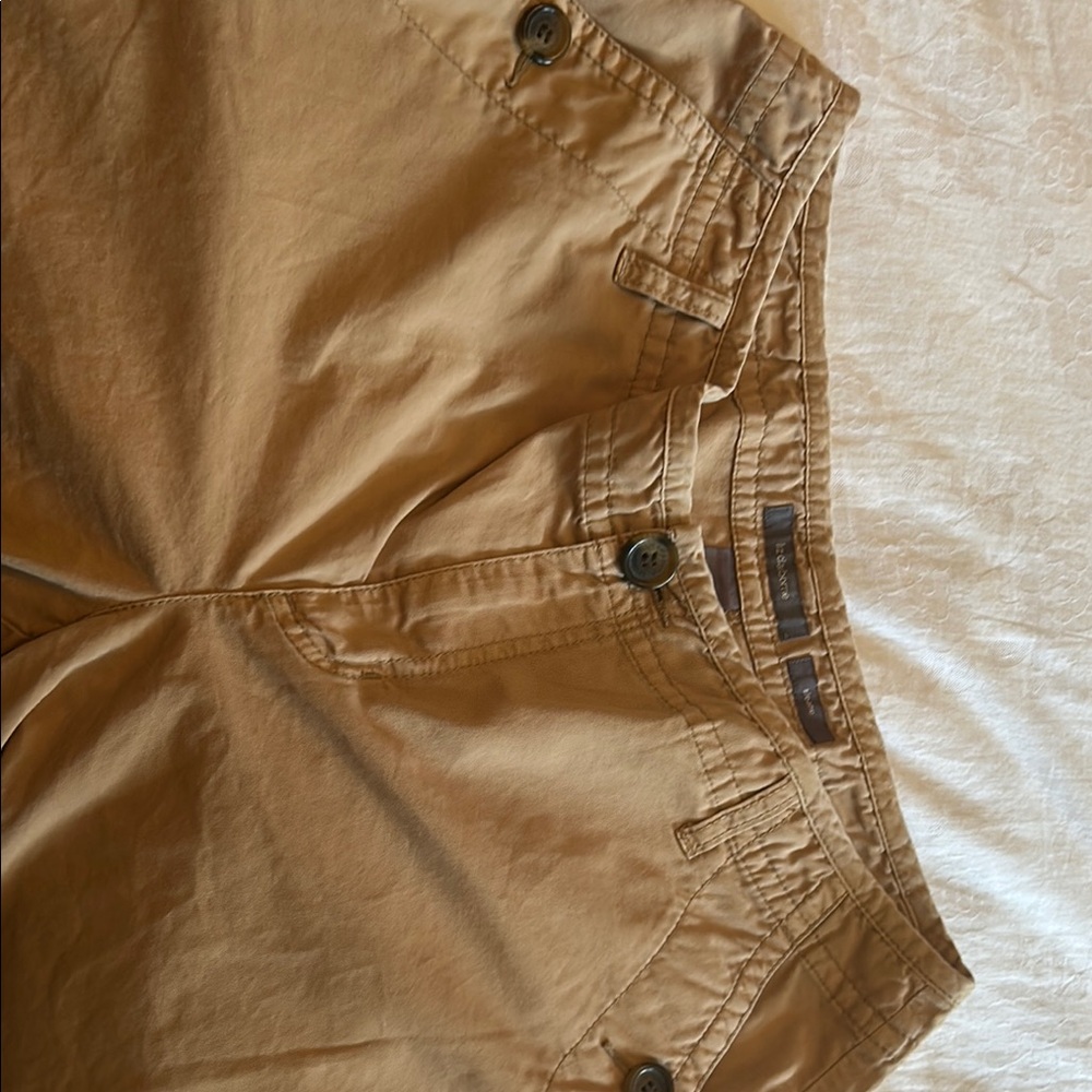 Liz Claiborne Sloane Tan Capris Size 12